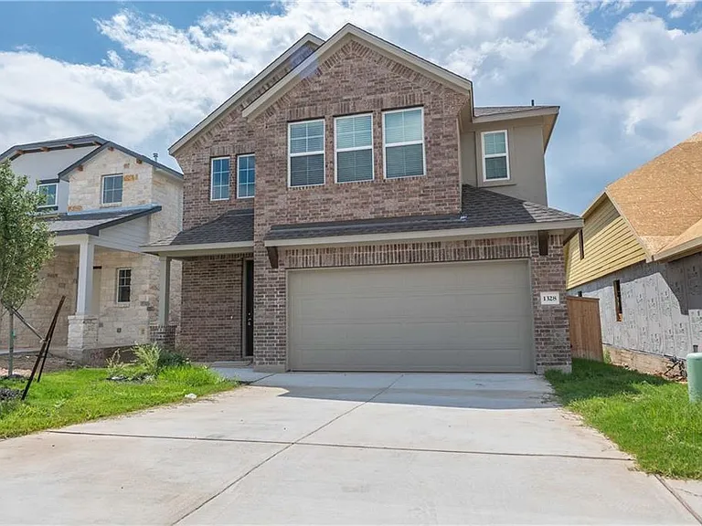 1328 Kneehigh Dr — Photo 2