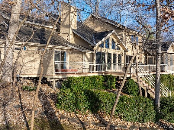 3rd image of 671 Sweetwater Dr