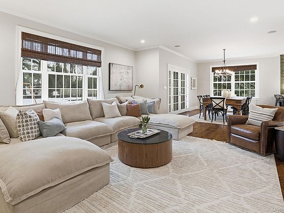 5th image of 15 Davis Avenue