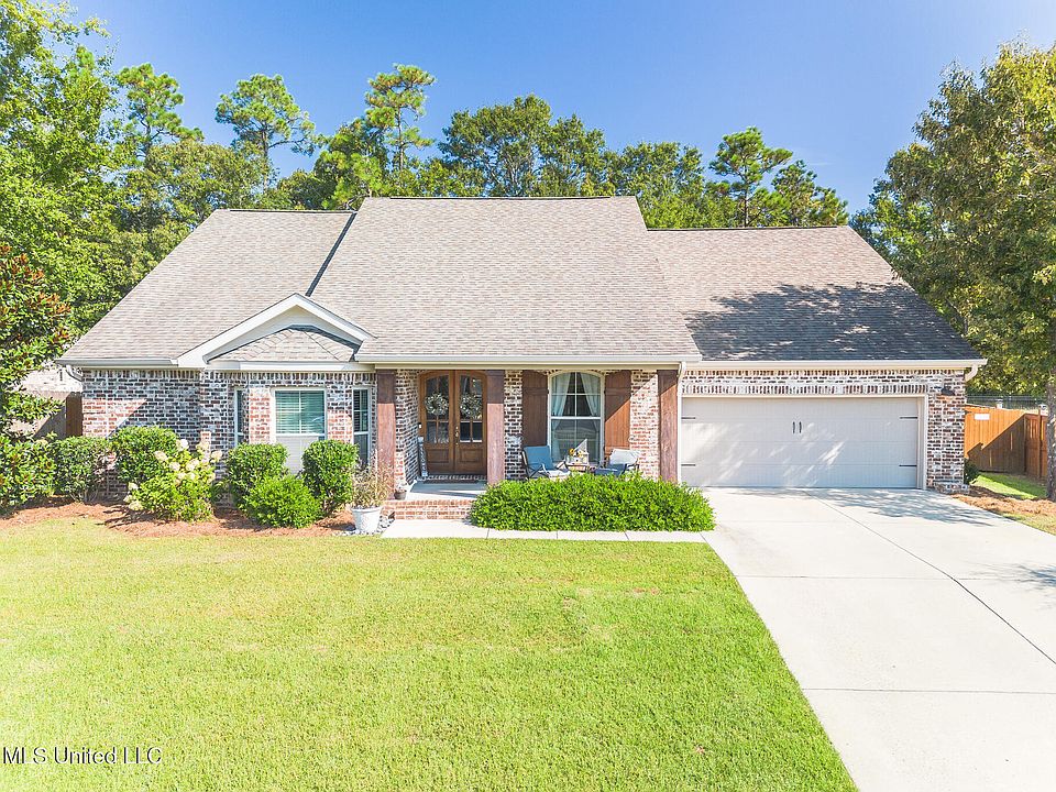1st image of 24912 Knollwood Dr