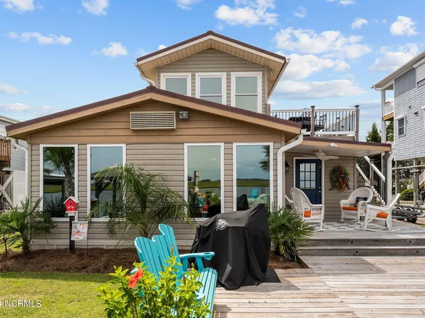 9092 W 9th Street, Surf City, NC 28445