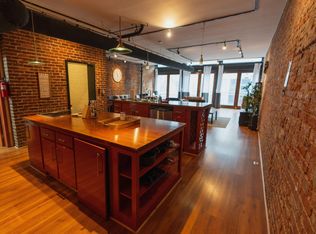 8 S Main St APT 301, Memphis, TN 38103