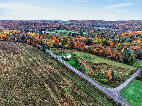 4th image of 2564 Litchfield Rd