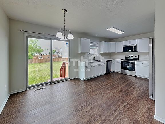 5th image of 7961 Blacklick View Dr
