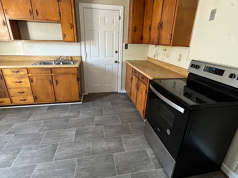 1526 Dunbar St NW — Photo 6