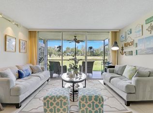 5260 NW 2nd Ave APT 101, Boca Raton, FL 33487