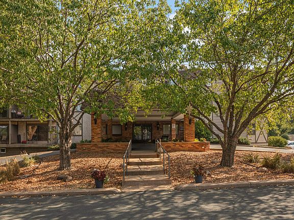 4th image of 1304 W Medicine Lake Dr APT 202