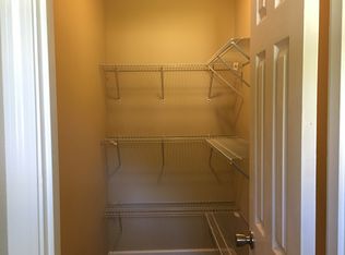 28 Azalea Dr, Mary Esther, FL 32569