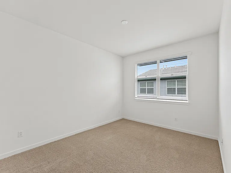 11011 Skyglow Dr — Photo 23