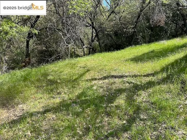 21327 American River Dr, Sonora, CA 95370