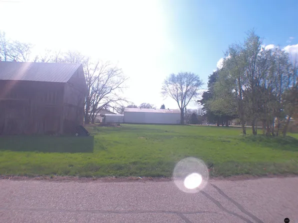 N 2nd St #1, Elmwood, NE 68349