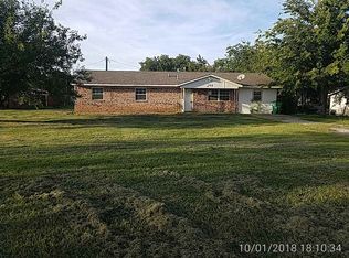 113 E Indiana St, Walters, OK 73572