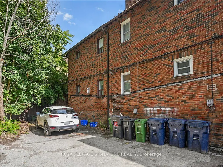 12 Castle View Ave #LOWER — Photo 20