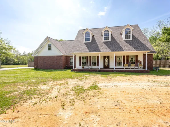 19033 Roger Davis Rd, Moss Point, MS 39562