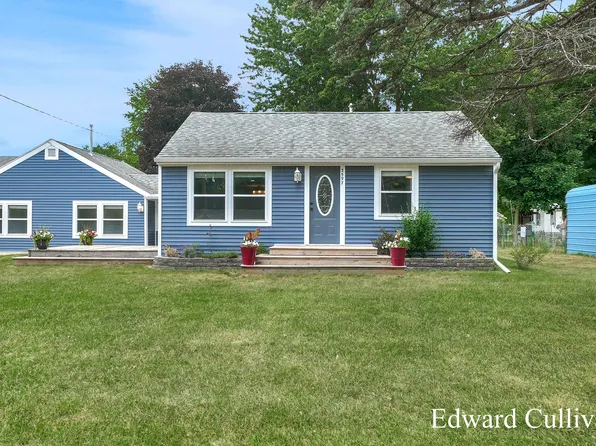 3597 Enos St, Ravenna, MI 49451