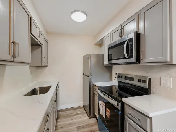 384 S Ironton Street #401, Aurora, CO 80012
