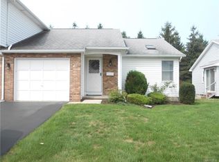 41 Flower Dale Cir, Rochester, NY 14626
