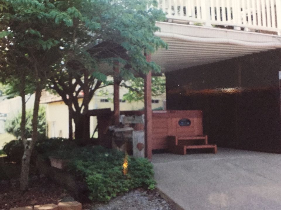 2nd image of 15 Lee Dr