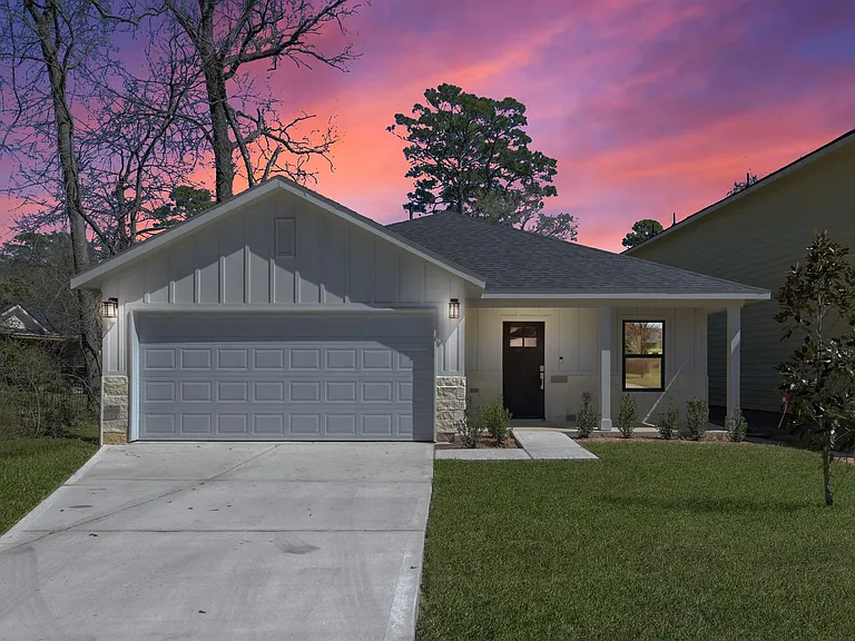 106 Harbor Court Dr — Photo 1
