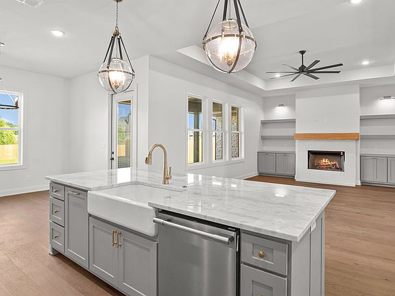 5th image of 20252 Roebuck Dr