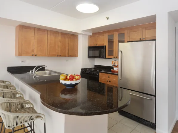 363 West 30th Street image 3 of 14