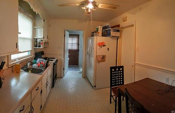 4th image of 4223 Kinsley Ave