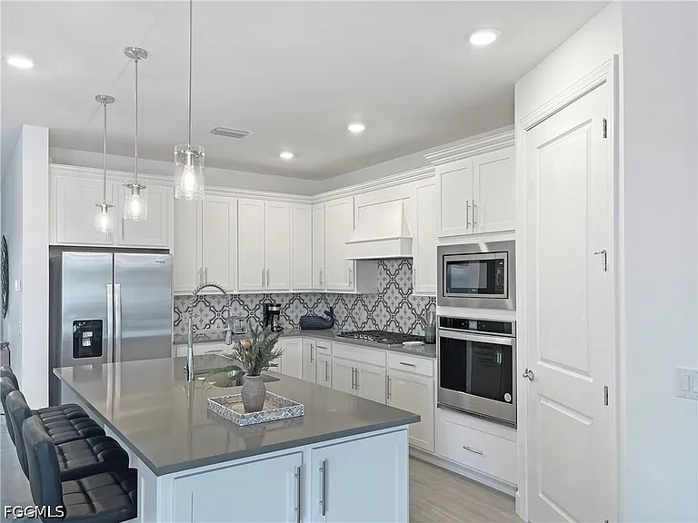 2057 Yellowfin Cir — Photo 9