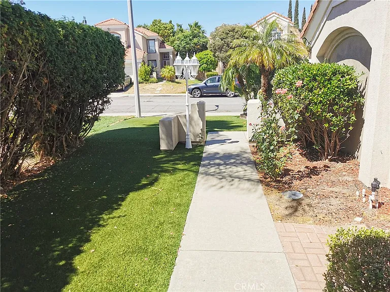 11539 Lancaster Way — Photo 27