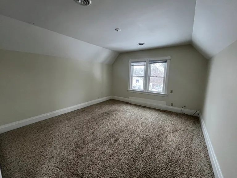 722 S 22nd St — Photo 11