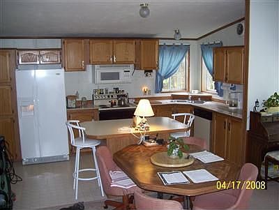 3rd image of 14302 229th Ave E