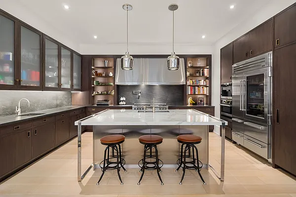 Rented by Compass | media 12