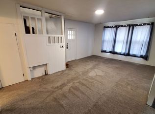 709 Lane St, Clay Center, KS 67432