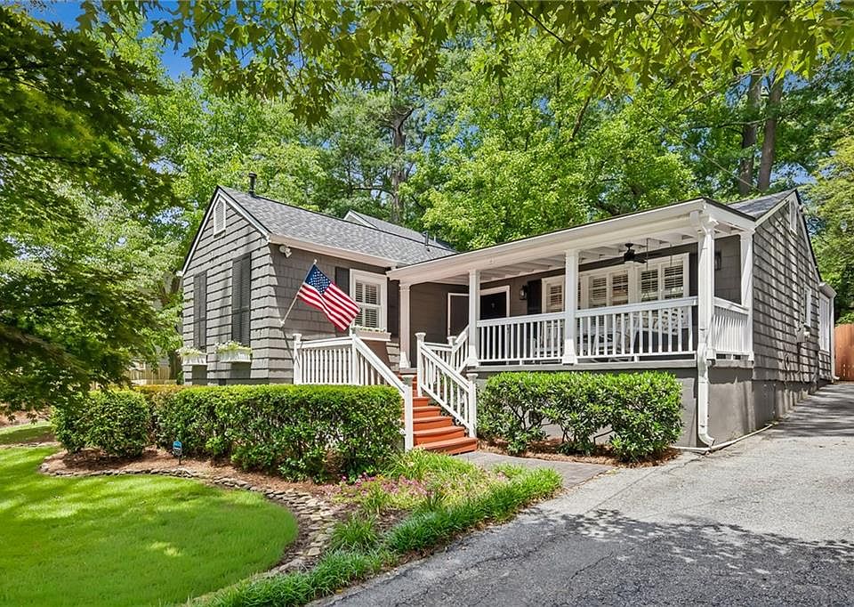 1st image of 2365 Glenwood Dr NE