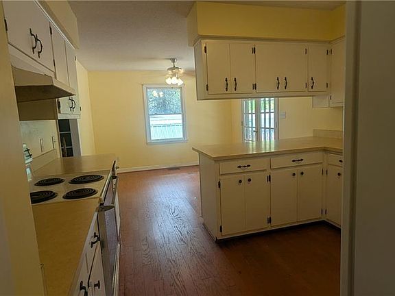 4th image of 2141 Phibbs Rd