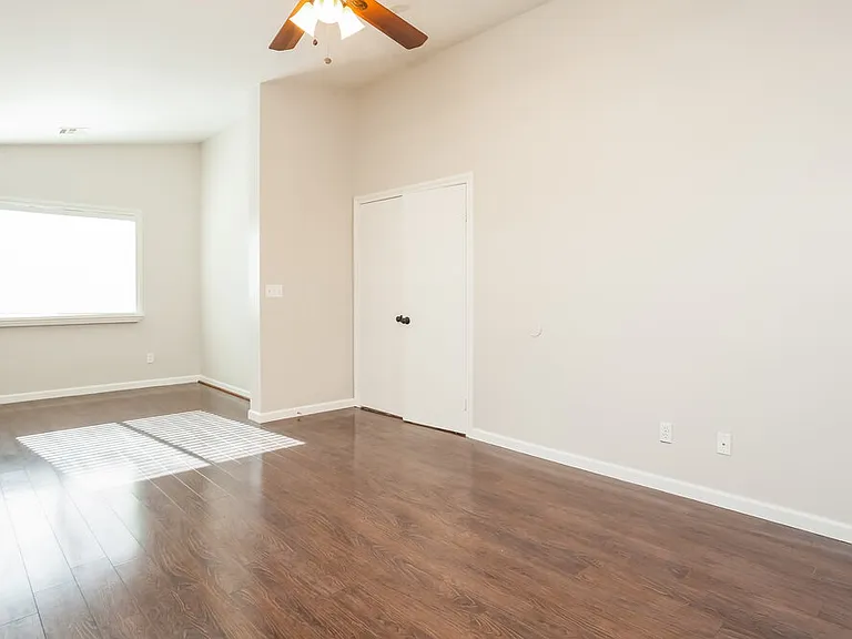 4509 Dagnar Ct — Photo 10