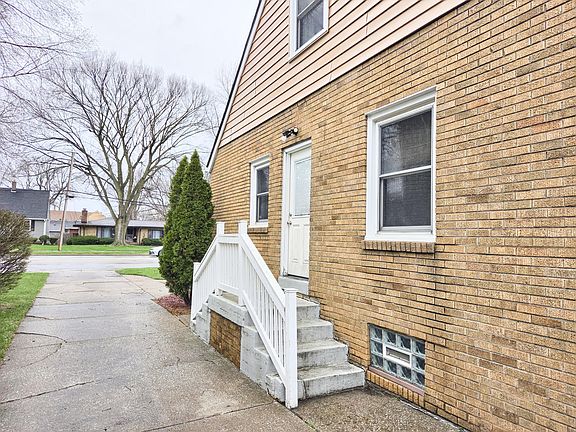 3rd image of 707 N Broad St
