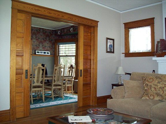 2nd image of 389 Lava St
