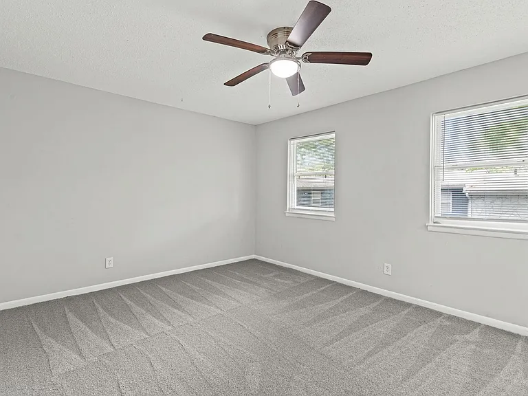 Redwood Village Townhomes — Photo 39