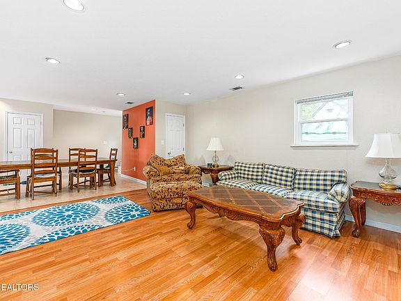 2nd image of 709 Hiawassee Ave