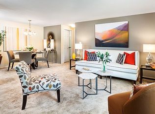 79 Messenger St, Plainville, MA 02762