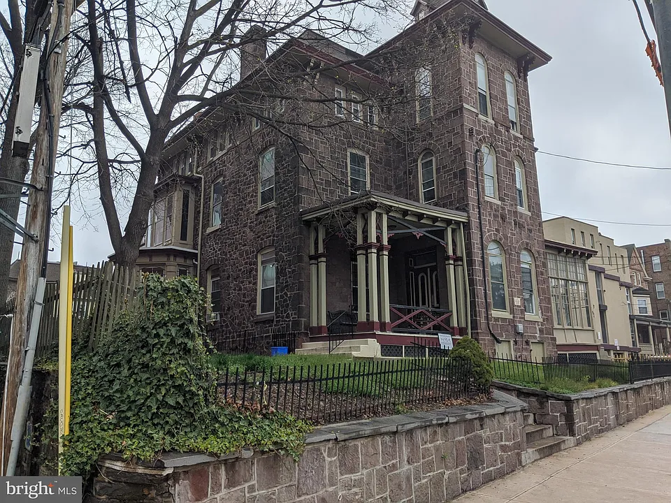 4041 Baltimore Ave #3