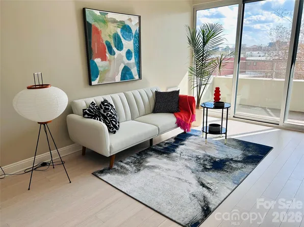 1300 Reece Rd APT 300, Charlotte, NC 28209