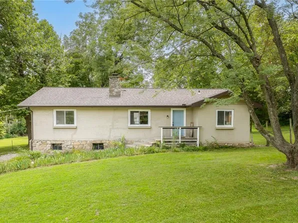 1001 NE 83rd St, Kansas City, MO 64118