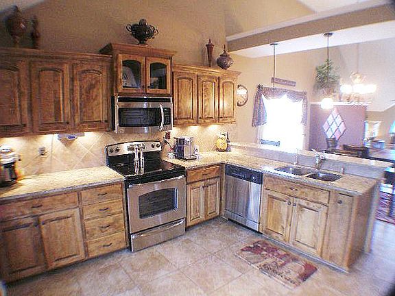 5th image of 2313 NW Hedgewood Dr