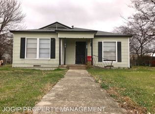 218 SE 13th St, Grand Prairie, TX 75051