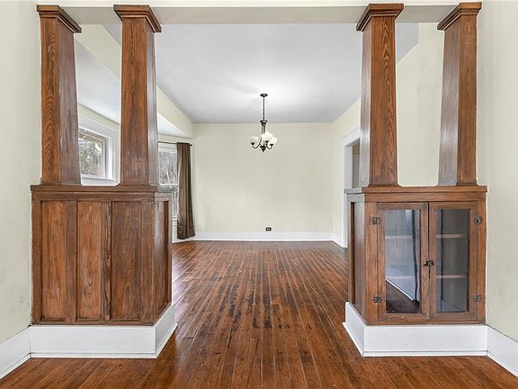 5th image of 414 N Spring St