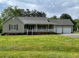 100 Hedgerow Dr, Halifax, VA 24558