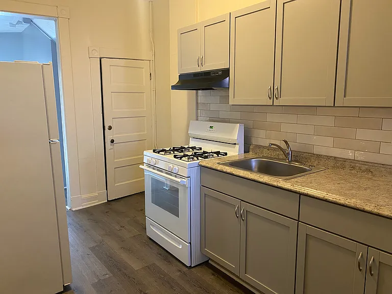 3814 W Garrison Ave #1 — Photo 5