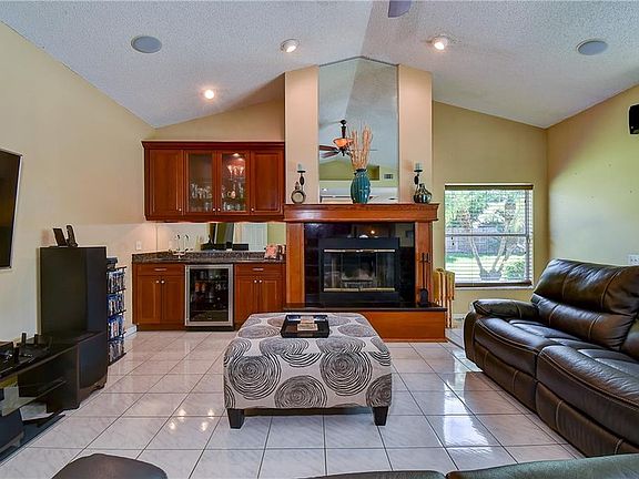 4th image of 14133 Stonegate Dr