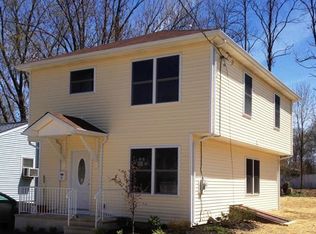 11 New St, Jamesburg, NJ 08831